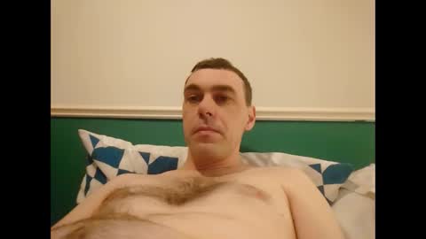 Snapshot of burtz909 chatting on March 3, 12:37 pm burtz909 online show from March 3, 12:37 pm