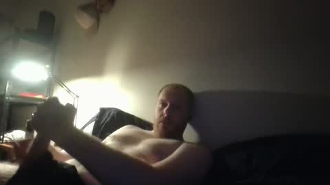 Snapshot of bushmate92 chatting on December 8, 1:36 pm bushmate92 online show from December 8, 1:36 pm