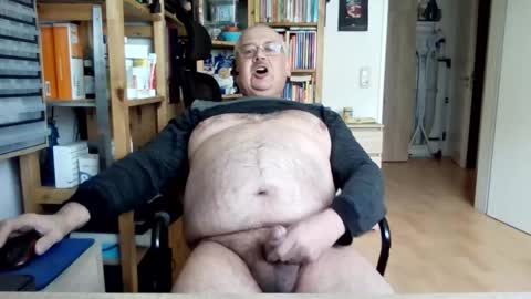 busi online show from April 14, 1:06 pm