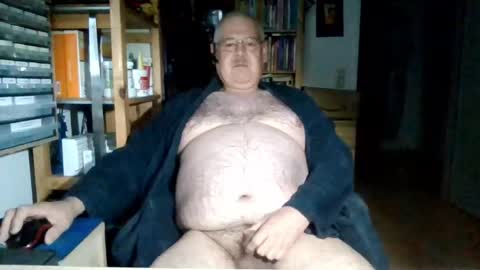 Snapshot of busibaer666 chatting on May 17, 1:58 am busi online show from May 17, 1:58 am