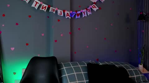 Buster independent model online show from February 13, 5:05 am