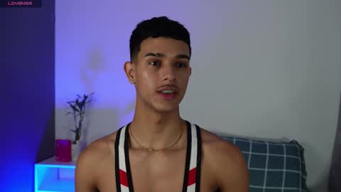 Buster independent model online show from November 27, 5:59 pm