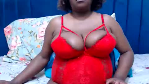 bustychocx online show from May 19, 4:35 pm