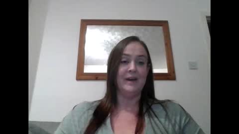 Snapshot of bustysuzy chatting on December 17, 5:04 pm BustySuzy online show from December 17, 5:04 pm