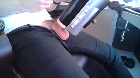 Snapshot of busyguybg chatting on May 19, 8:15 pm busyguybg online show from May 19, 8:15 pm