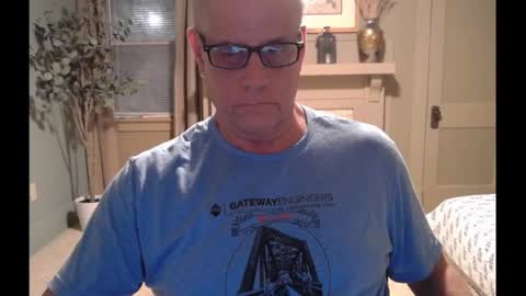 Snapshot of buttnakedfun954737 chatting on February 2, 1:55 am Miles online show from February 2, 1:55 am