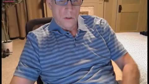 Snapshot of buttnakedfun954737 chatting on September 11, 10:48 am Miles online show from September 11, 10:48 am