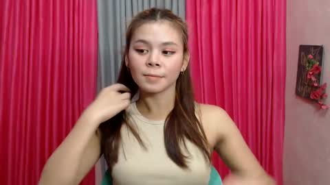 Snapshot of buttycamille chatting on February 4, 7:07 am buttycamille online show from February 4, 7:07 am