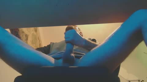 Snapshot of bwc5000 chatting on December 4, 9:02 pm bwc5000 online show from December 4, 9:02 pm