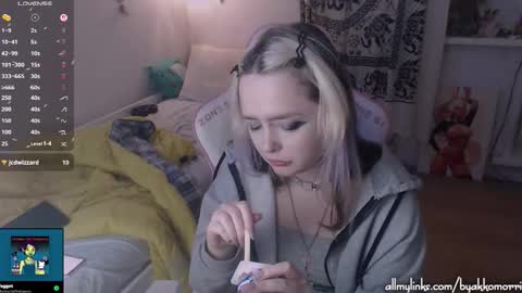 Snapshot of byakkomoriko chatting on September 24, 1:36 pm  morri  online show from September 24, 1:36 pm