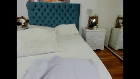 Snapshot of byastorm chatting on December 4, 2:09 am ByaStorm online show from December 4, 2:09 am