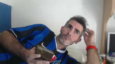 Snapshot of c0llinfarrell chatting on December 8, 12:41 pm Collin Farrel online show from December 8, 12:41 pm