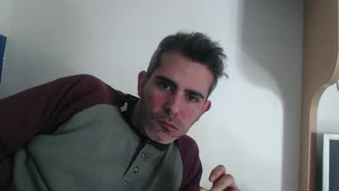 Snapshot of c0llinfarrell chatting on December 31, 12:15 pm Collin Farrel online show from December 31, 12:15 pm