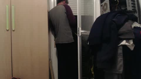 Snapshot of c0llinfarrell chatting on January 1, 1:04 am Collin Farrel online show from January 1, 1:04 am