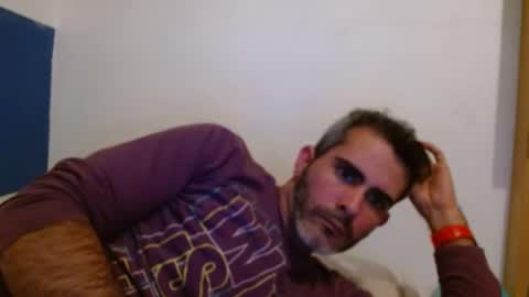 Snapshot of c0llinfarrell chatting on January 19, 5:49 pm Collin Farrel online show from January 19, 5:49 pm