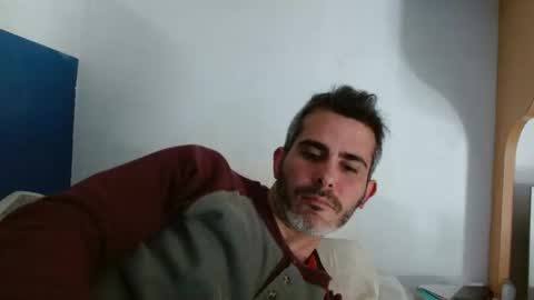 Snapshot of c0llinfarrell chatting on January 22, 12:06 pm Collin Farrel online show from January 22, 12:06 pm