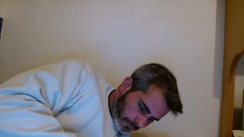 Snapshot of c0llinfarrell chatting on January 27, 12:12 am Collin Farrel online show from January 27, 12:12 am