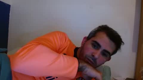 Snapshot of c0llinfarrell chatting on January 30, 9:04 am Collin Farrel online show from January 30, 9:04 am