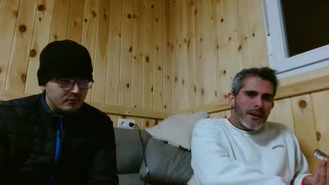 Snapshot of c0llinfarrell chatting on February 4, 2:39 am Collin Farrel online show from February 4, 2:39 am