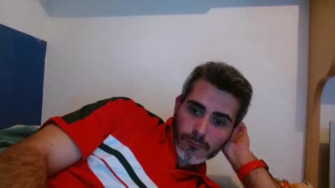 Snapshot of c0llinfarrell chatting on February 8, 4:25 pm Collin Farrel online show from February 8, 4:25 pm