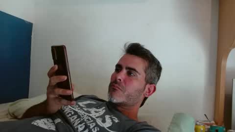 Snapshot of c0llinfarrell chatting on February 17, 3:20 pm Collin Farrel online show from February 17, 3:20 pm