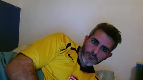 Snapshot of c0llinfarrell chatting on February 20, 10:26 pm Collin Farrel online show from February 20, 10:26 pm