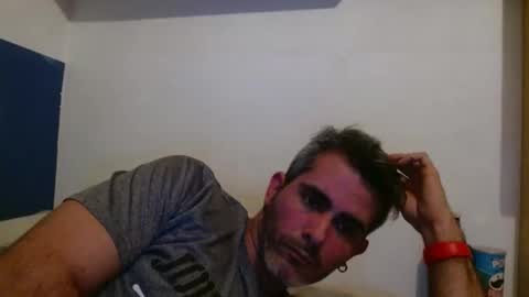 Snapshot of c0llinfarrell chatting on February 27, 11:04 pm Collin Farrel online show from February 27, 11:04 pm