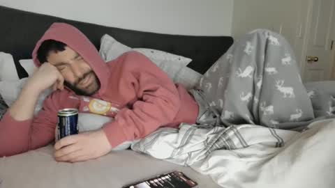 c2cmee online show from February 6, 6:18 am