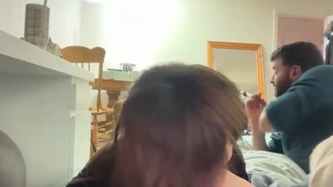 c2cmee online show from March 17, 5:11 am