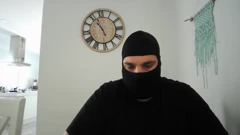 Snapshot of c66752837 chatting on May 5, 8:55 am clark kent online show from May 5, 8:55 am