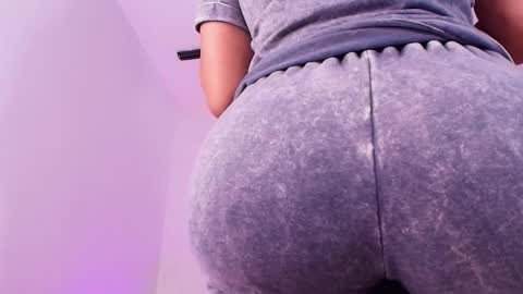 Carolina online show from April 1, 3:07 am