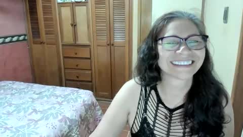 caarlaa_69 online show from January 21, 9:36 pm