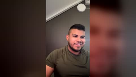 Snapshot of caballero_____ chatting on May 25, 10:05 pm INSTAGRAM CABALLERO 1998 online show from May 25, 10:05 pm