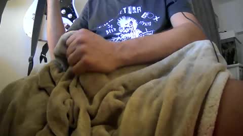 Snapshot of cachicho81 chatting on June 9, 11:38 pm cachicho81 online show from June 9, 11:38 pm