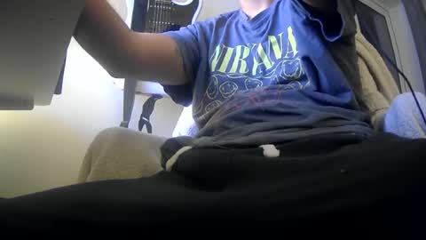 Snapshot of cachicho81 chatting on June 17, 12:46 am cachicho81 online show from June 17, 12:46 am