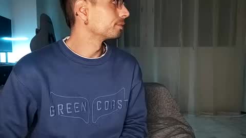 Snapshot of cachondo__23 chatting on February 4, 7:33 pm cachondo__23 online show from February 4, 7:33 pm