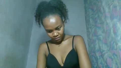 caella98 online show from April 5, 8:00 am