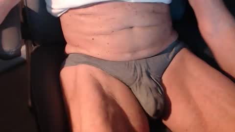 CAgay8 online show from May 16, 1:46 am
