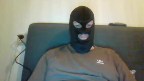 Snapshot of cagegag31 chatting on December 20, 3:52 pm cagegag31 online show from December 20, 3:52 pm