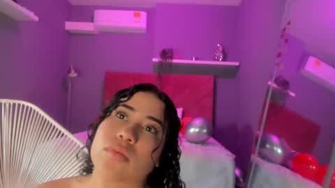 Snapshot of cailing chatting on February 18, 10:55 am I am Katherine online show from February 18, 10:55 am