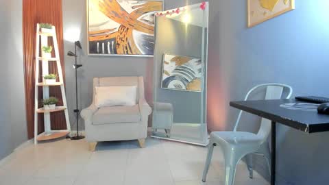 Snapshot of cailing chatting on February 27, 10:59 am I am Katherine online show from February 27, 10:59 am