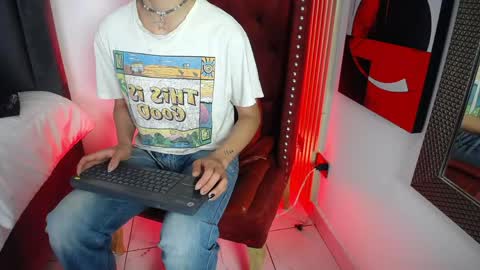 Cain  online show from April 19, 3:39 am