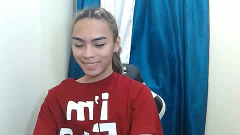 caitessa_bellemoir online show from March 20, 8:57 pm