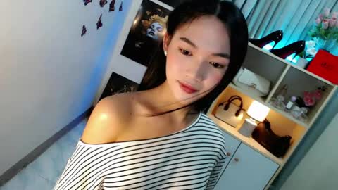 caitlin online show from April 17, 8:45 pm