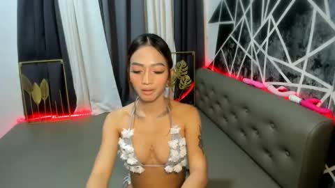 C A I T L Y N online show from February 9, 6:50 am