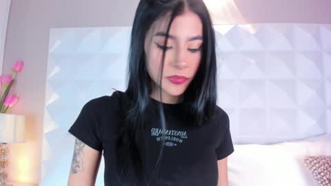 Snapshot of caitlyncouper chatting on December 26, 5:19 pm Caitlyn online show from December 26, 5:19 pm