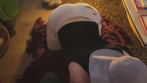 Snapshot of caked_up chatting on December 4, 2:21 am Caked Up online show from December 4, 2:21 am