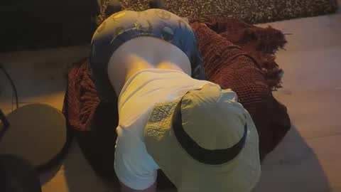 Snapshot of caked_up chatting on January 11, 3:00 am Caked Up online show from January 11, 3:00 am