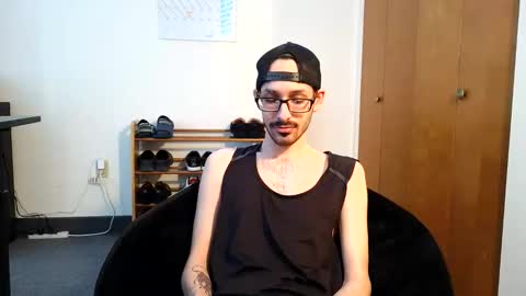 Snapshot of cal_xxx chatting on May 24, 7:41 pm Cal XXX online show from May 24, 7:41 pm