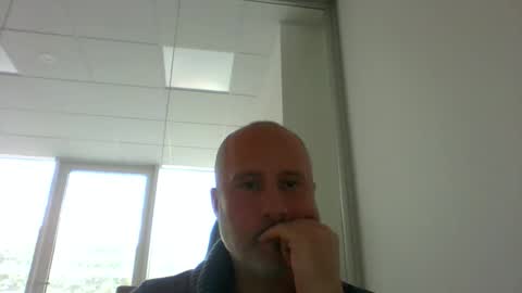 Snapshot of caldoski chatting on May 7, 11:26 am caldoski online show from May 7, 11:26 am